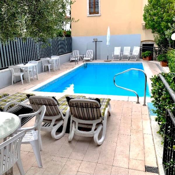 Hotel Santa Maria - Bardolino Town Center מראה חיצוני תמונה