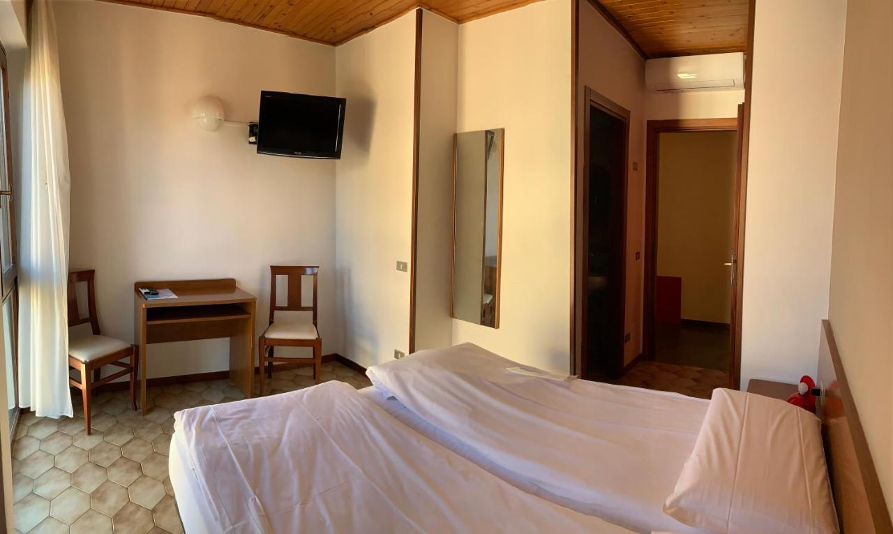 Hotel Santa Maria - Bardolino Town Center מראה חיצוני תמונה