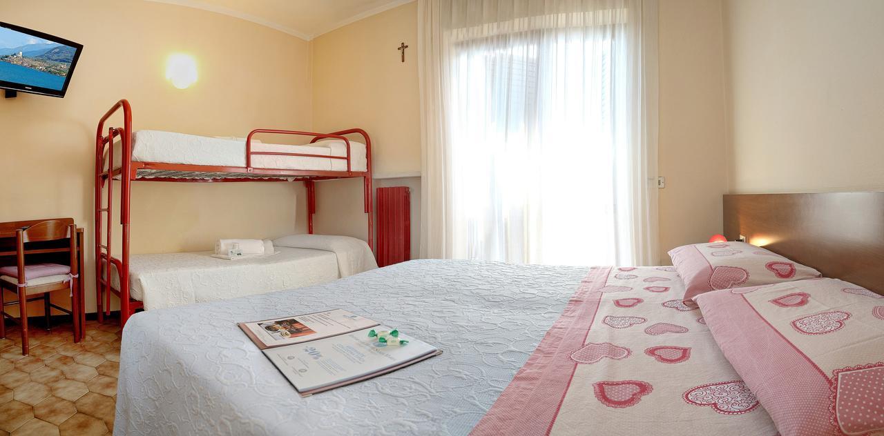 Hotel Santa Maria - Bardolino Town Center מראה חיצוני תמונה