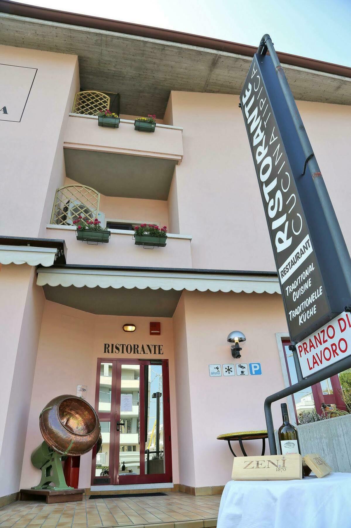 Hotel Santa Maria - Bardolino Town Center מראה חיצוני תמונה