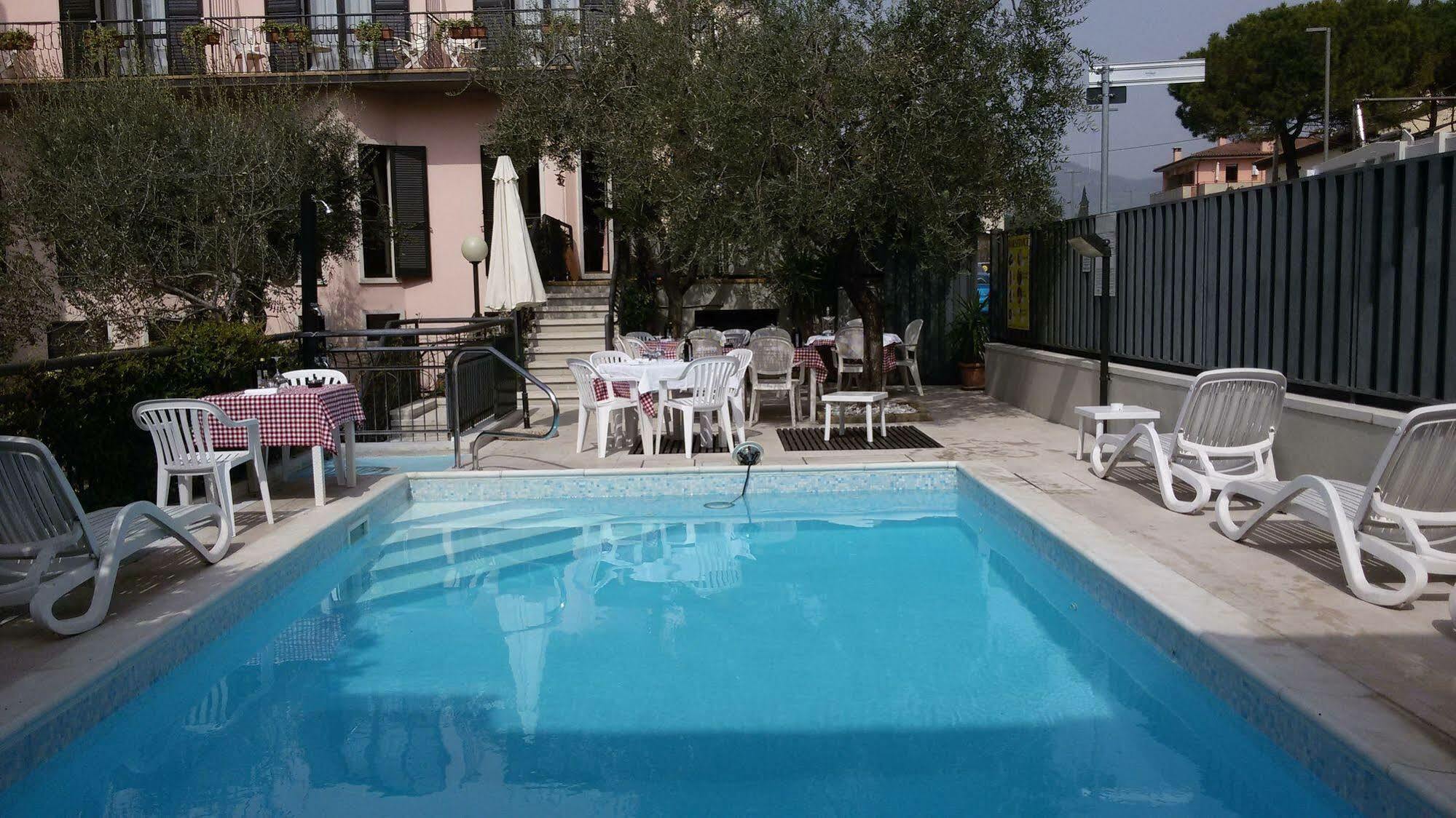 Hotel Santa Maria - Bardolino Town Center מראה חיצוני תמונה