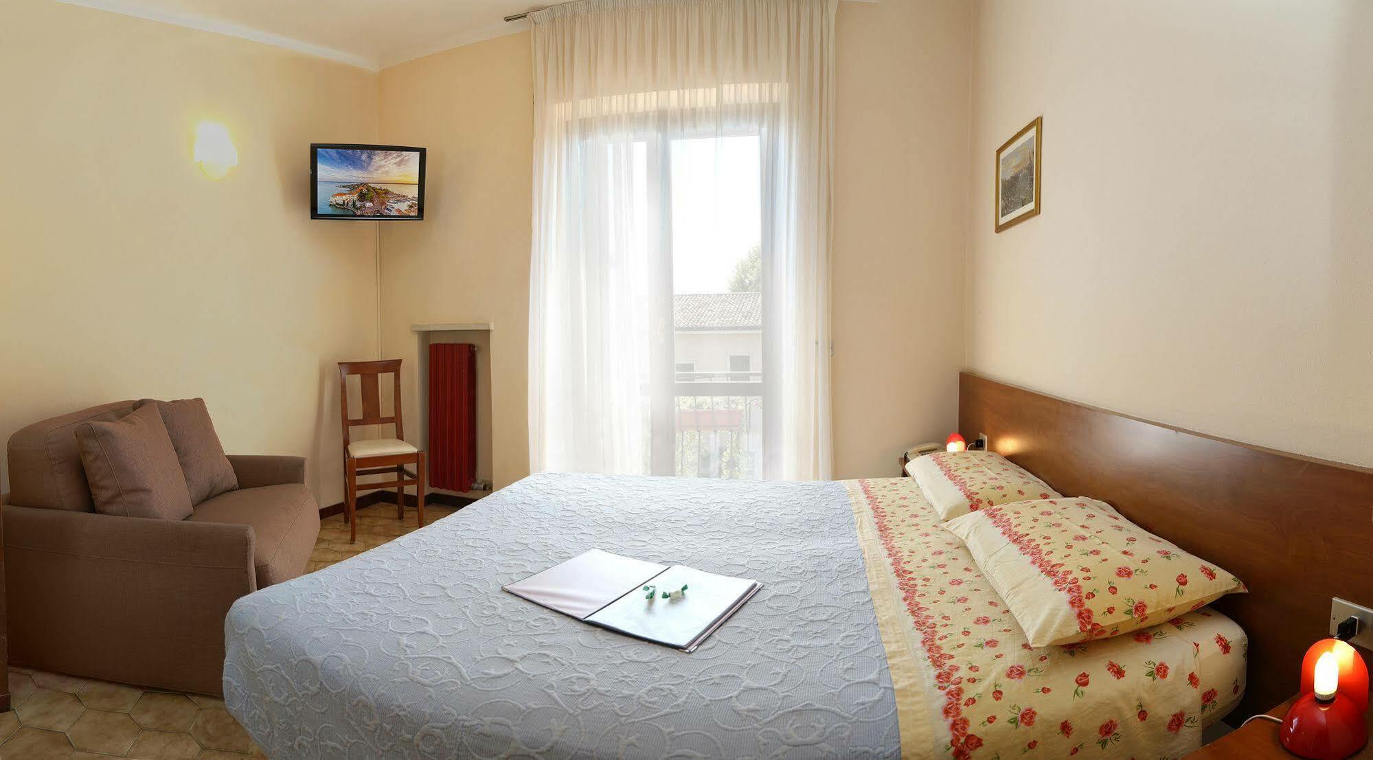 Hotel Santa Maria - Bardolino Town Center מראה חיצוני תמונה